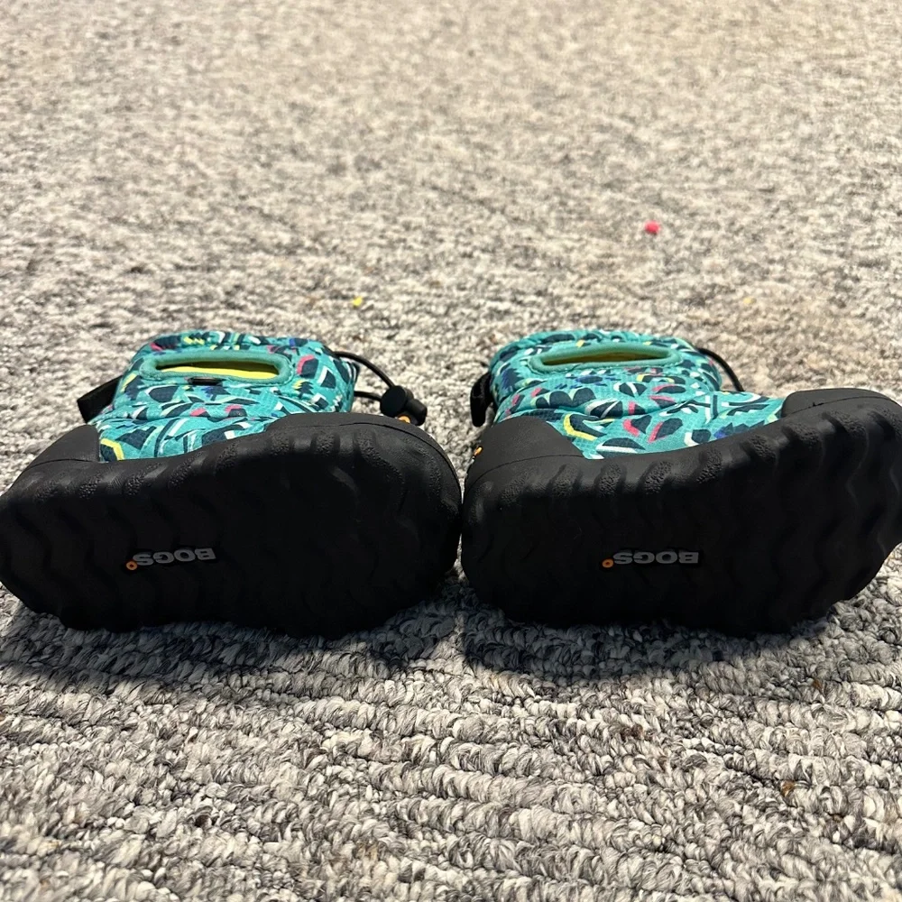 Bogs Winter Boot - Picture 4 of 4